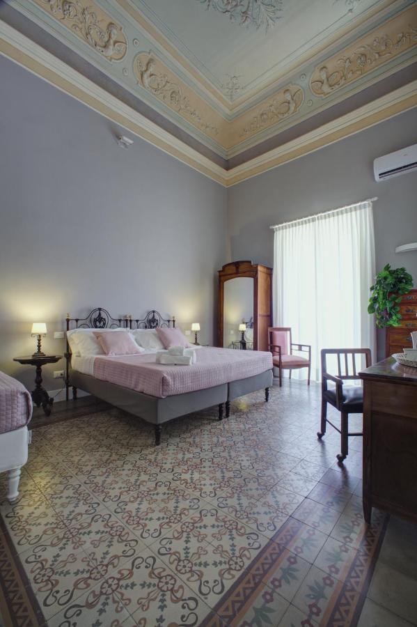 Palazzo Pastura B&B And Apartments Catánia Buitenkant foto