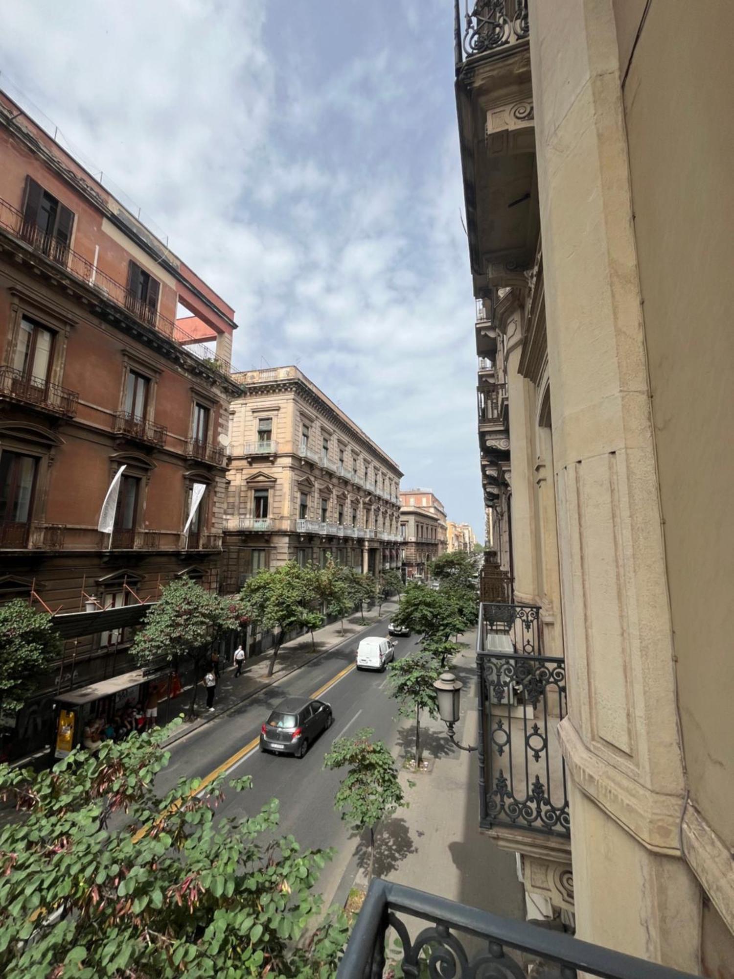 Palazzo Pastura B&B And Apartments Catánia Buitenkant foto